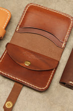 Carica l'immagine nel visualizzatore di Gallery, portafoglio-pelle-artigianale-biker-handmade-leather-wallet-western-