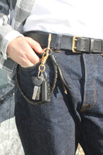 Carica l'immagine nel visualizzatore di Gallery, cintura-cuoio-artigianale-jeandessel-militare-vintage