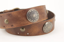 Carica l'immagine nel visualizzatore di Gallery, cintura-belt-handmade-country-western-vintage-conchos-