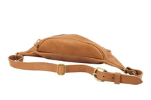 Carica l'immagine nel visualizzatore di Gallery, pouch-leatherbag-marsupio-