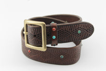 Carica l'immagine nel visualizzatore di Gallery, artigianale-cinture-western-rugged-solidbrass-borchie-turchesi-handmade-leather-belt-
