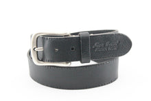 Carica l'immagine nel visualizzatore di Gallery, cintura-cuoio-artigianale-madeinitaly-vintage-coleman-