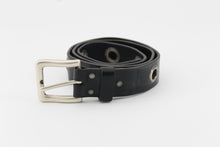 Carica l'immagine nel visualizzatore di Gallery, cintura-cuoio-artigianale-handmade-leather-belt-jeandessel-studs-borchie-