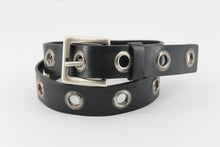 Carica l'immagine nel visualizzatore di Gallery, cintura-cuoio-artigianale-handmade-leather-belt-jeandessel-studs-borchie-