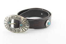 Carica l'immagine nel visualizzatore di Gallery, CINTURA WESTERN IN CUOIO CON TURCHESI