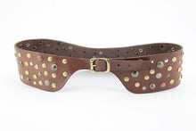 Carica l'immagine nel visualizzatore di Gallery, Cintura in cuoio vita alta con borchie