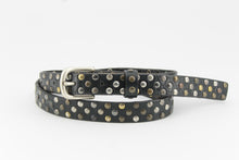 Carica l'immagine nel visualizzatore di Gallery, cintura-artigianale-borchiata-jeandessel-handmade-leather-belt-studs-