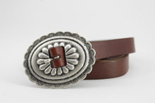 Carica l'immagine nel visualizzatore di Gallery, cintura-cuoio-artigianale-western-handmade-leather-belt-studded-borchie-conchos-