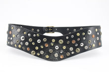 Carica l'immagine nel visualizzatore di Gallery, Cintura in cuoio vita alta con borchie