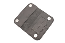 Carica l'immagine nel visualizzatore di Gallery, porta tabacco-artigianale-cuoio-handmade-tobacco case-jeandessel-