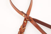 Carica l'immagine nel visualizzatore di Gallery, guinzaglio-cuoio-ottone-artigianale-jeandessel-handmade-leather-leash-