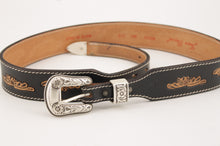 Carica l'immagine nel visualizzatore di Gallery, Cintura western dipinta a mano