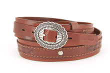 Carica l'immagine nel visualizzatore di Gallery, cintura-cuoio-artigianale-western-handmade-leather-belt-studded-borchie-conchos-