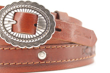 Carica l'immagine nel visualizzatore di Gallery, cintura-cuoio-artigianale-western-handmade-leather-belt-studded-borchie-conchos-