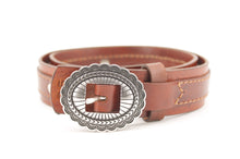 Carica l'immagine nel visualizzatore di Gallery, cintura-cuoio-artigianale-western-handmade-leather-belt-studded-borchie-conchos-
