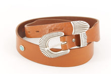 Carica l'immagine nel visualizzatore di Gallery, cintura-artigianale-turchesi-western-cuoio-leather-belt-handmade-jeandessel-frisco-