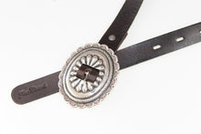 Carica l'immagine nel visualizzatore di Gallery, cintura-cuoio-artigianale-western-handmade-leather-belt-studded-borchie-conchos-
