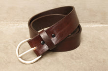 Carica l&#39;immagine nel visualizzatore di Gallery, cintura-cuoio-artigianale-leather-belt-handmade-jeandessel-
