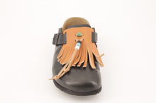 Carica l&#39;immagine nel visualizzatore di Gallery, birkenstock-frange-fringe-accessories-handmade-leather-cuoio-jeandessel-
