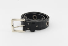 Carica l&#39;immagine nel visualizzatore di Gallery, cintura-cuoio-artigianale-handmade-leather-belt-jeandessel-studs-borchie-

