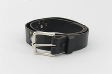 Carica l&#39;immagine nel visualizzatore di Gallery, cintura-cuoio-artigianale-borchie-handmade-leather-belt-studs-jeandessel-
