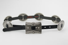 Load image into Gallery viewer, cintura-cuoio-conchos-artigianale-jeandessel-handmade-leather-belt-
