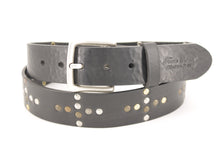 Carica l&#39;immagine nel visualizzatore di Gallery, cintura-artigianale-cuoio-borchiata-handmade-leather-belt-jeandessel-
